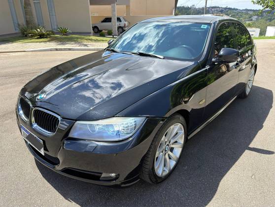 BMW 320i 2.0 16V GASOLINA 4P AUTOMÁTICO BMW 320i 2.0 16V GASOLINA 4P AUTOMÁTICO